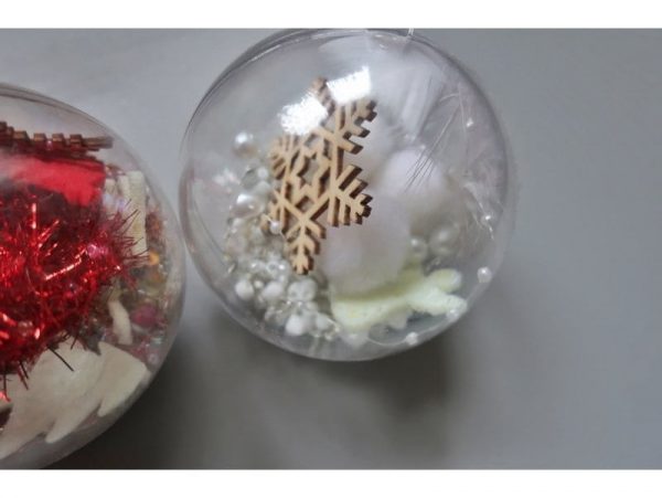 BOMBKI AKRYLOWE OTWIERANE 6SZT 6cm