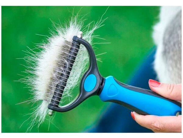 GRZEBIEŃ DO WYCZESYWANIA SIERŚCI PSA KOTA ZGRZEBŁO