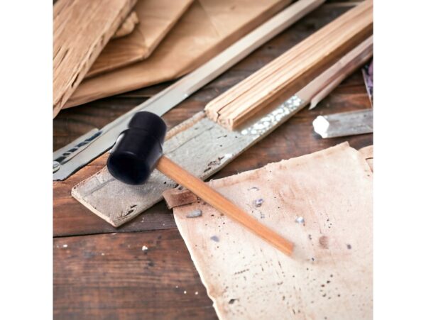 MŁOTEK GUMOWY BRUKARSKI DREWNIANA RĄCZKA - 250G