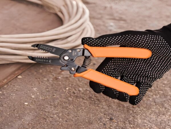 ŚCIĄGACZ IZOLACJI KABLI 0,6-2,6MM