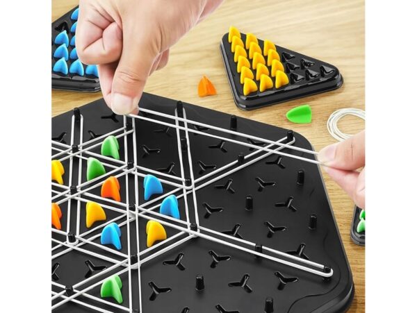 GRA W TRÓJKĄTY GUMKI TRIGGLE