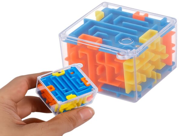 KOSTKA LABIRYNT KULKOWY 4cm