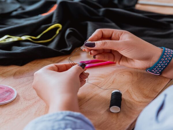 PRZYBORNIK KRAWIECKI ZESTAW DO SZYCIA