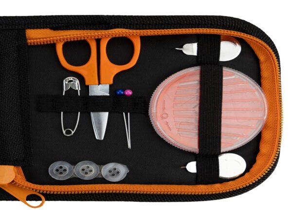 PRZYBORNIK KRAWIECKI ZESTAW DO SZYCIA