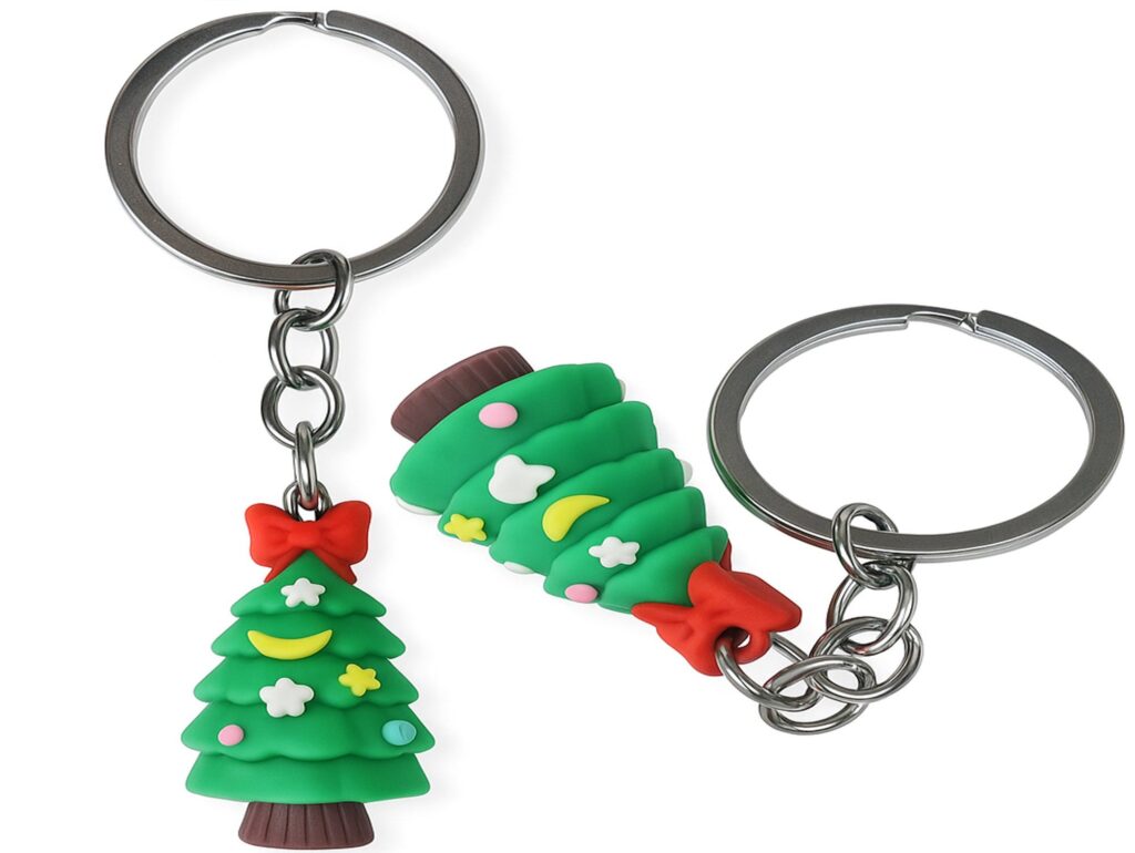 BRELOK ŚWIĄTECZNY Z GUMY 3,5x2,5cm - choinka