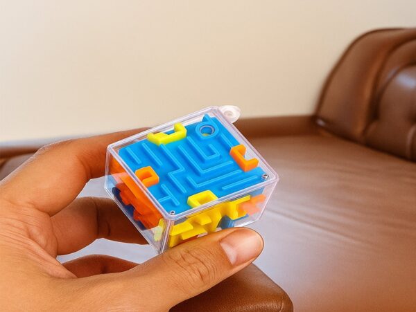 KOSTKA LABIRYNT KULKOWY 4cm