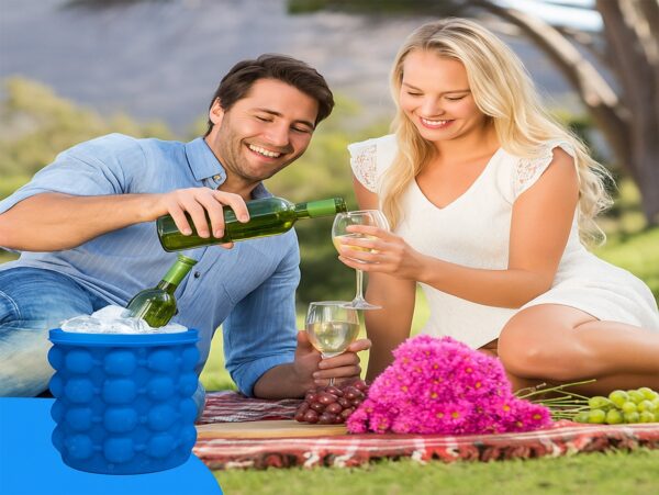 KOSTKARKA DO LODU Z WIADERKIEM NA LÓD SILIKONOWA