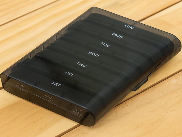 POJEMNIK ORGANIZER NA LEKI 7 DNI