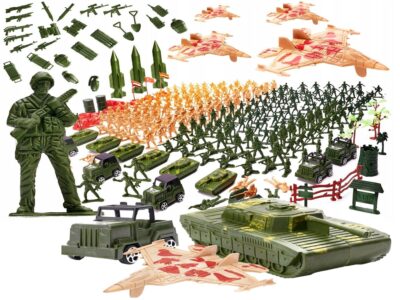 ŻOŁNIERZYKI ZESTAW FIGUREK MILITARNYCH
