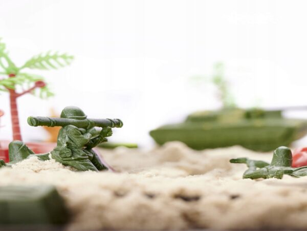 ŻOŁNIERZYKI ZESTAW FIGUREK MILITARNYCH