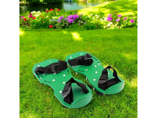 AERATOR TRAWNIKOWY BUTY Z KOLCAMI TRAWNIKA AREATOR