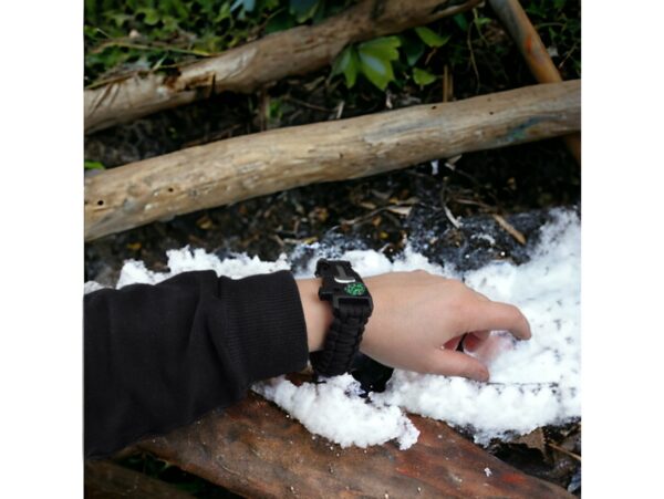 BRANSOLETKA SURVIVAL Z AKCESORIAMI - czarny