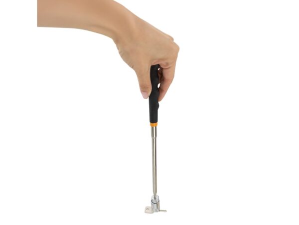 CHWYTAK TELESKOPOWY MAGNES Z LATARKĄ LED