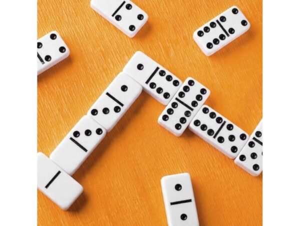 GRA DOMINO PLASTIKOWE TRADYCYJNE - czarno-białe