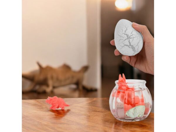 JAJKO ROSNĄCEGO DINOZAURA 12CM - srebrny