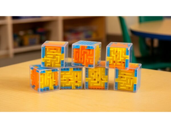 KOSTKA LABIRYNT KULKOWY 4cm