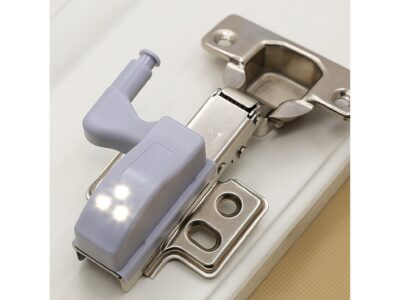 LAMPKA LED DO SZAFKI NA ZAWIASY Z BATERIAMI