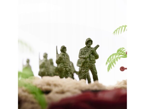 ŻOŁNIERZYKI ZESTAW FIGUREK MILITARNYCH