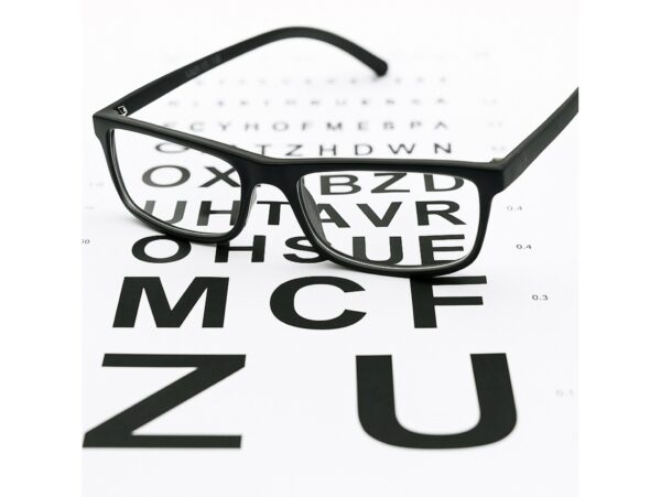 OKULARY Z PŁYNNĄ REGULACJĄ OSTROŚCI SAMOREGULUJĄCE