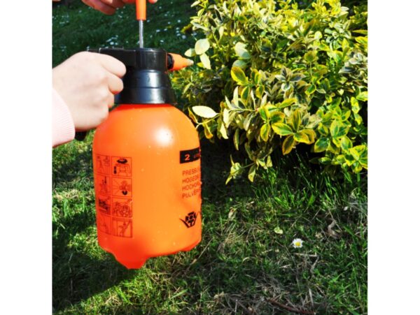 OPRYSKIWACZ RĘCZNY 2L