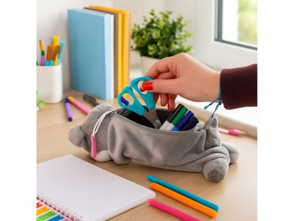 PIÓRNIK SZKOLNY MATERIAŁOWY PIES 24x14x8cm - szary