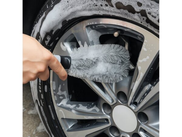 SZCZOTKA DO MYCIA FELG - szary