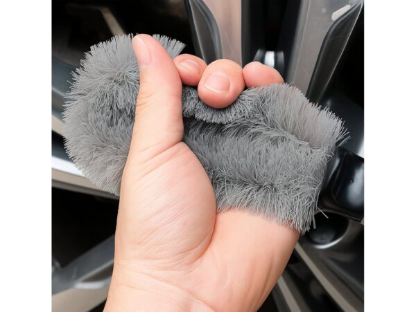 SZCZOTKA DO MYCIA FELG - szary