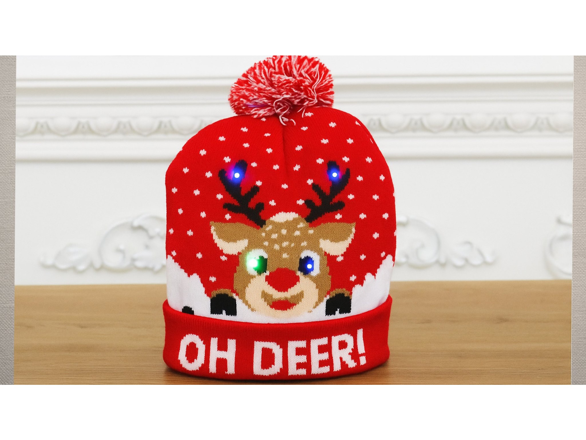 CZAPKA LED ŚWIĄTECZNA - wzór 1 renifer