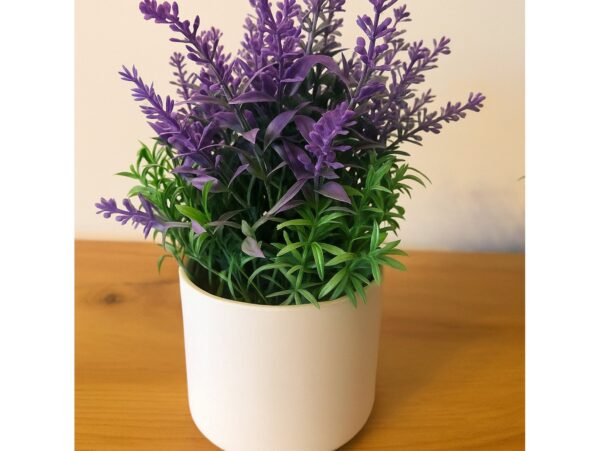KWIATY SZTUCZNE W DONICZCE LAWENDA 21CM