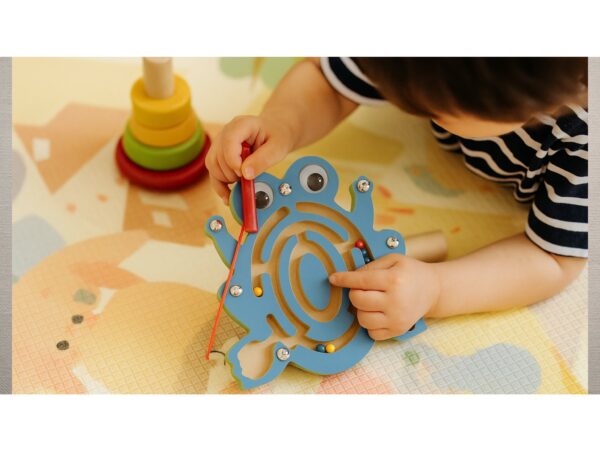 LABIRYNT MAGNETYCZNY GRA ZRĘCZNOŚCIOWA - żaba niebieska