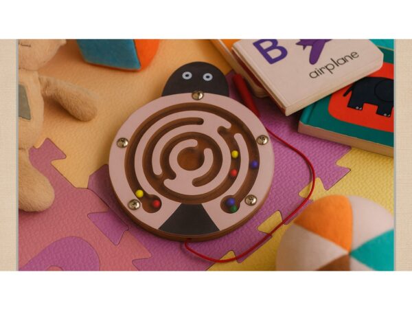 LABIRYNT MAGNETYCZNY GRA ZRĘCZNOŚCIOWA - biedronka różowa