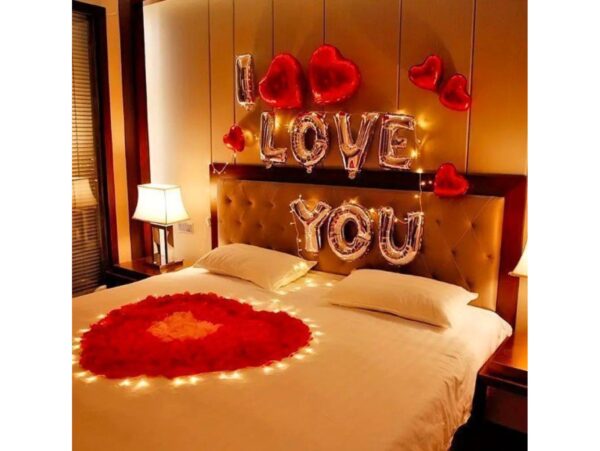 PŁATKI RÓŻ DO DEKORACJI 100SZT - czerwony