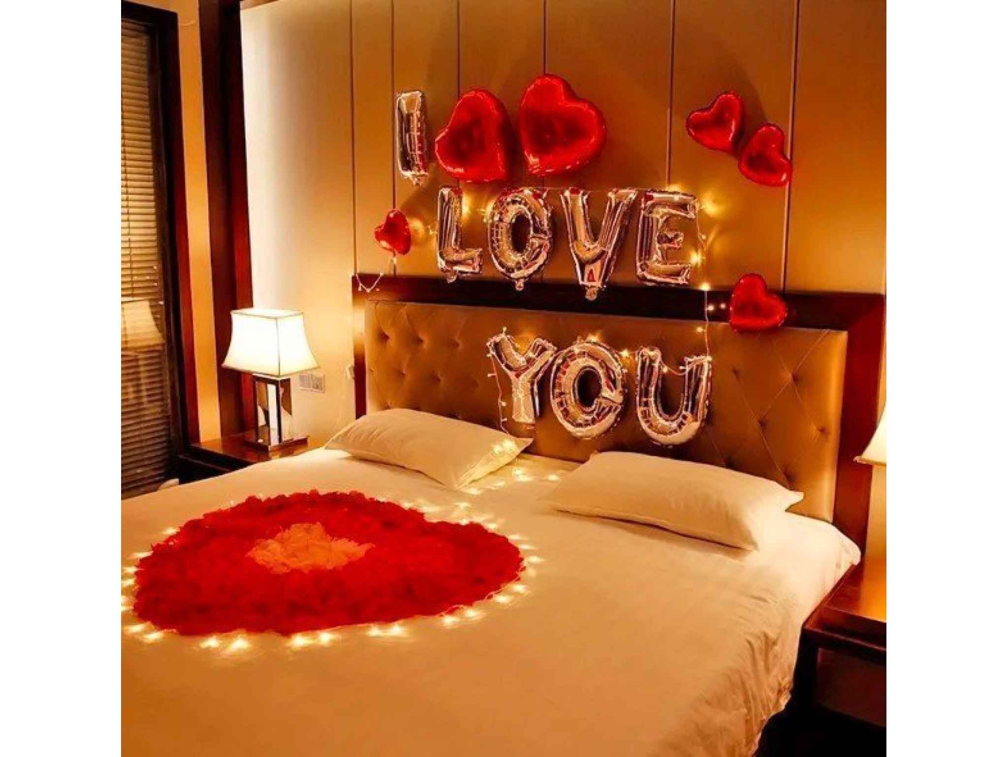 PŁATKI RÓŻ DO DEKORACJI 100SZT - czerwony