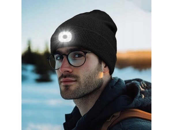 LAMPKA LED DO CZAPKI ZIMOWEJ Z LAMPKĄ LED