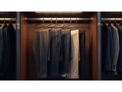 WIESZAK NA SPODNIE - czarny